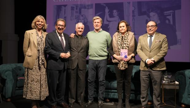 Cayetano Martínez de Irujo, Ignacio Sánchez Dalp  y Carmen Tello   entre otros.