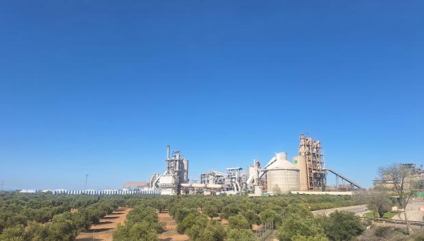 Fábrica de cemento El Alto