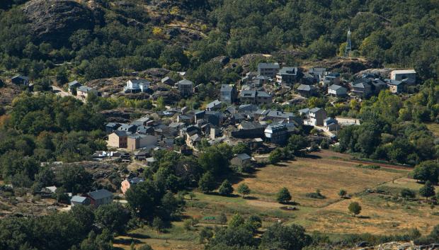 Village Ribadelago Viejo at Lago de Sanabria near Galende,Zamora,Castilla y León,Spain,Europe