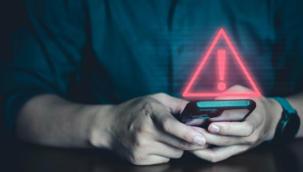 Señal de alerta en un teléfono móvil