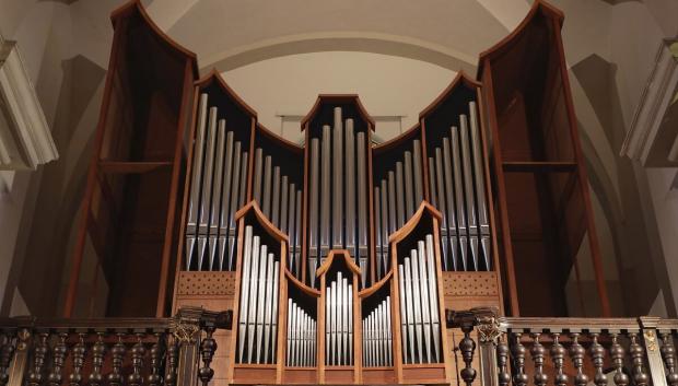 El órgano, bautizado con el nombre de Montserrat Torrent, y servirá para desplegar un amplio programa docente y cultural