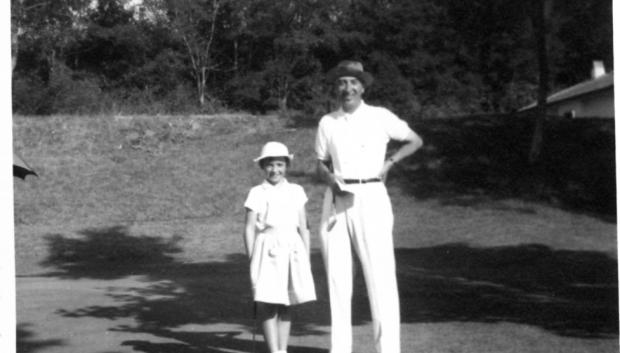Catherine Lacoste con su padre