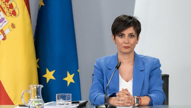 La ministra de Vivienda y Agenda Urbana, Isabel Rodríguez, durante una rueda de prensa posterior al Consejo de Ministros, a 21 de abril de 2026