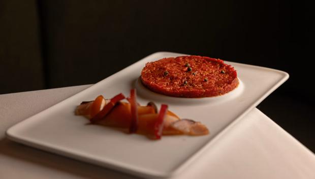 Tartar de tomate con salazones