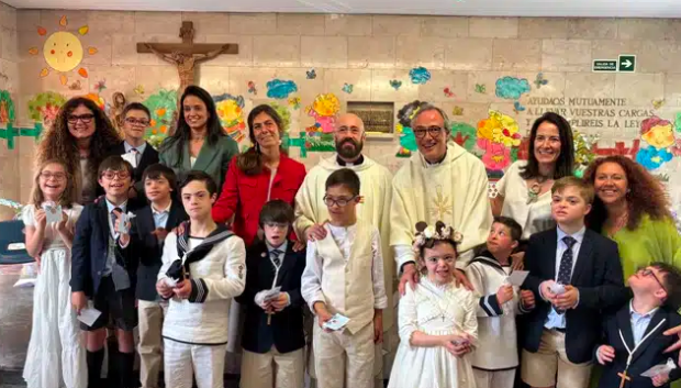 Primera Comunión en el colegio María Corredentora de Madrid