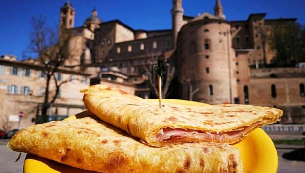 Crescia sfogliata di Urbino, la especialidad gastronómica