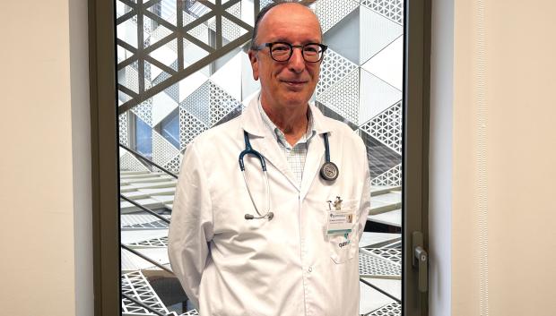 En la foto, el doctor Luis Manuel Entrenas, jefe de servicio de Neumología del Hospital Quirónsalud Córdoba.