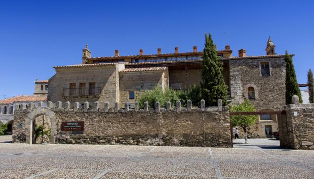 Hotel Puente de Alconétar