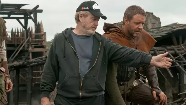 Russell Crowe junto a Ridley Scott