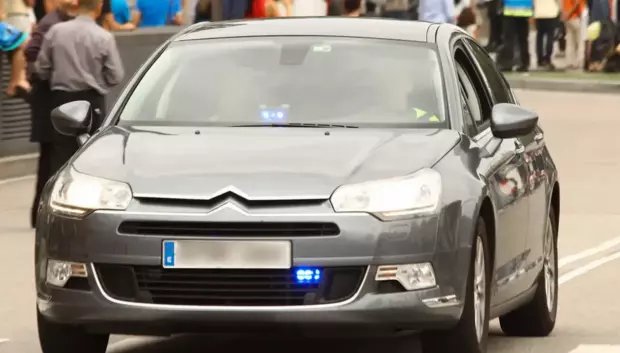 Hace tiempo que los coches de la Policía y oficiales no gozan de impunidad