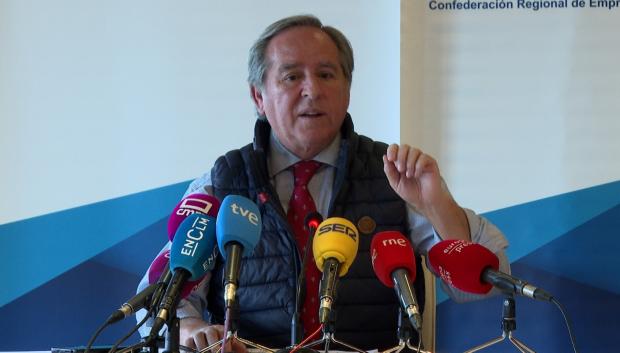 (Foto de ARCHIVO)
El presidente de Cecam, Ángel Nicolás, en rueda de prensa