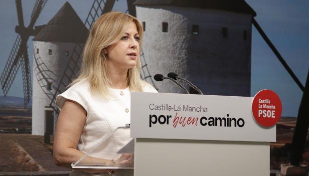 La portavoz del grupo parlamentario socialista, Ana Isabel Abengózar