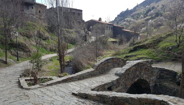 El pueblo y su puente