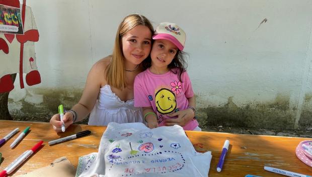 Dos participantes de una escuela de verano de Futuro Singular