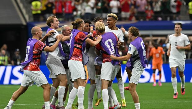 Antonio Nusa celebra su gol frente a Costa de Marfil