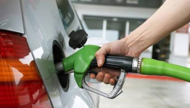 Los españoles habíamos perdido la costumbre de echar gasolina