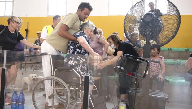 Imagen de algunas de las personas desalojadas