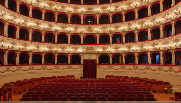 Teatro Rossini en Pésaro, Italia.
