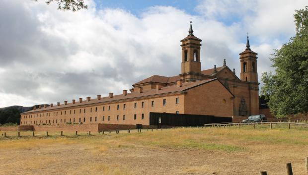 El monasterio San Juan de la Peña, que refugió el Santo Grial