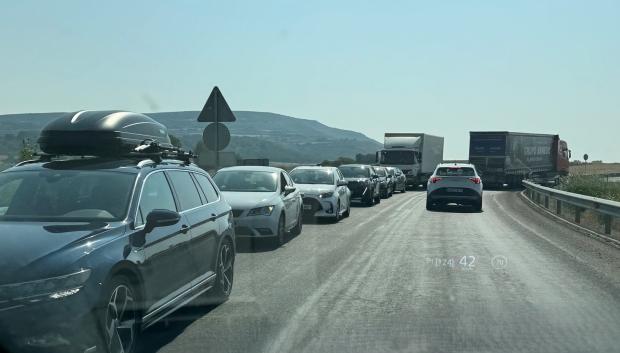 Retenciones causadas por las obras de la A-73, en construcción