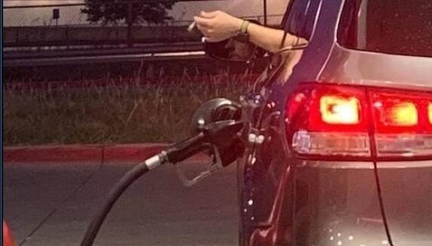 Fumar o usar el móvil sigue siendo sancionable en una gasolinera