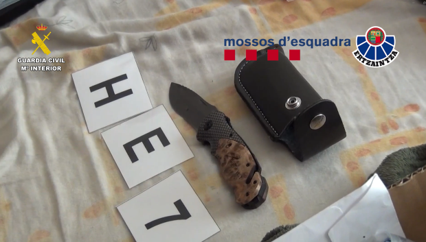 Material encontrado en el domicilio del líder de la organización en España