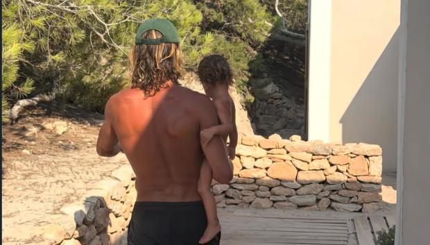 Marcos Llorente con su hija Amor