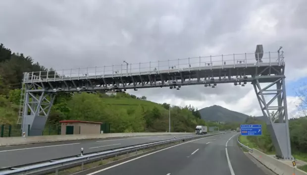 Estos arcos sirven para cobrar los peajes