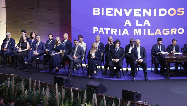 Presidentes y jefes de Estado en la jura de Abelardo de la Espriella