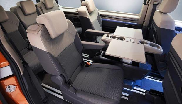 El interior ofrece varias configuraciones
