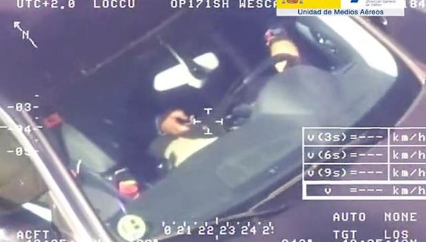 Hasta ahora el helicóptero era el encargado de captar a conductores con el móvil