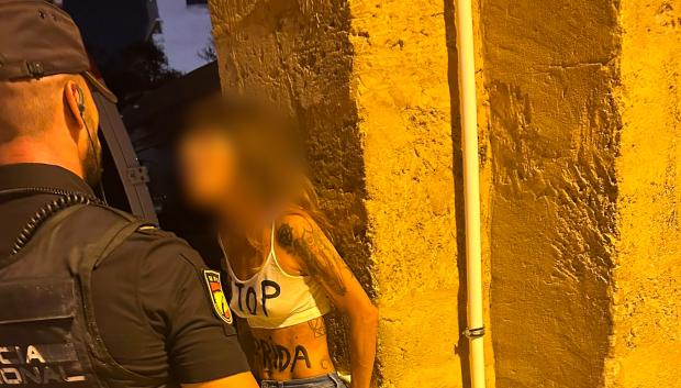 Una activista antitaurina que agredió al conserje tras saltar al ruedo en Palma denuncia ahora lesiones