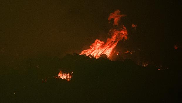 Vista del incendio en La Adrada, Ávila, Castilla y León