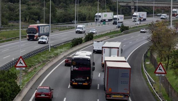 Cambiarse de carril muchas veces es de todo menos sencillo