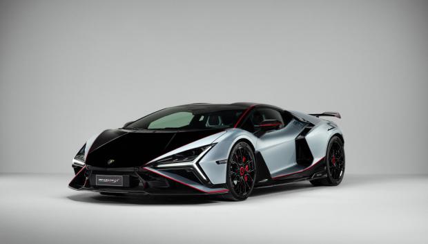 Lamborghini Revuelto SV