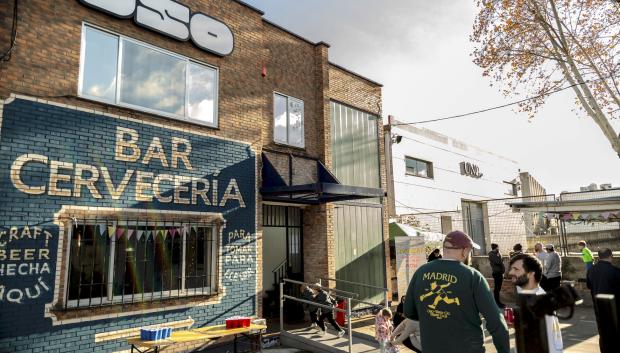 Oso Brew CO, en Alcobendas, fabrica cerveza inglesa a la madrileña