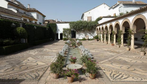 Patio de las columnas del Palacio de Viana