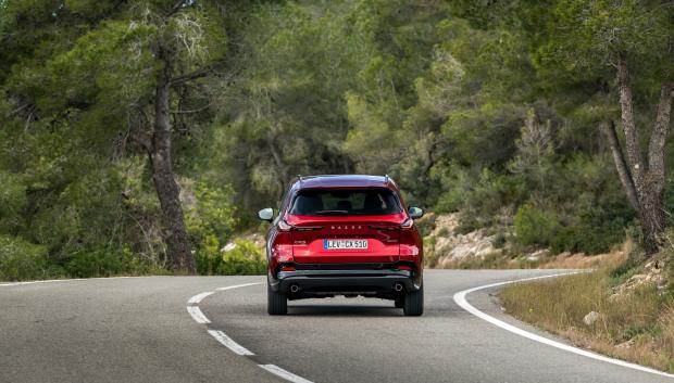 Aunque no sobra potencia, es un coche divertido