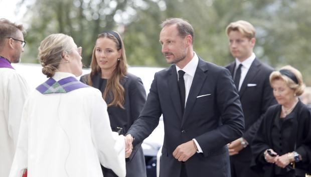 La Familia Real en el primer funeral del Rey Harald