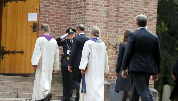 La Familia Real en el primer funeral del Rey Harald
