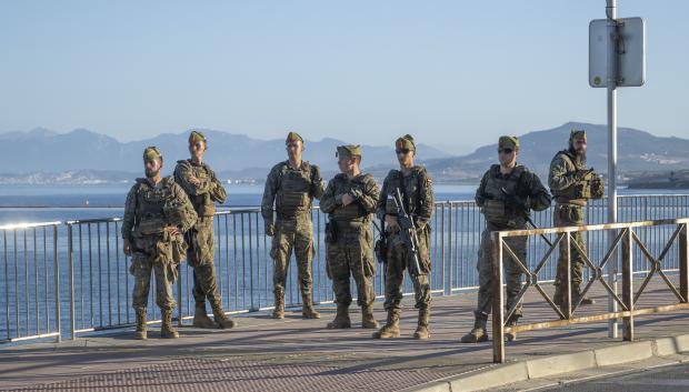 Militares patrullan las calles de Ceuta, a 29 de agosto de 2026, en Ceuta (España)