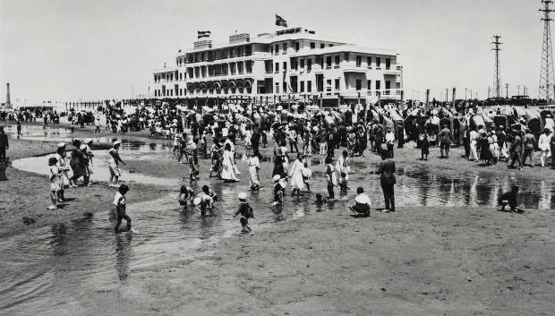 La playa de Cádiz sobre 1959
