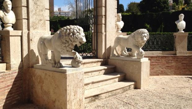 Los leones de piedra de Bellver