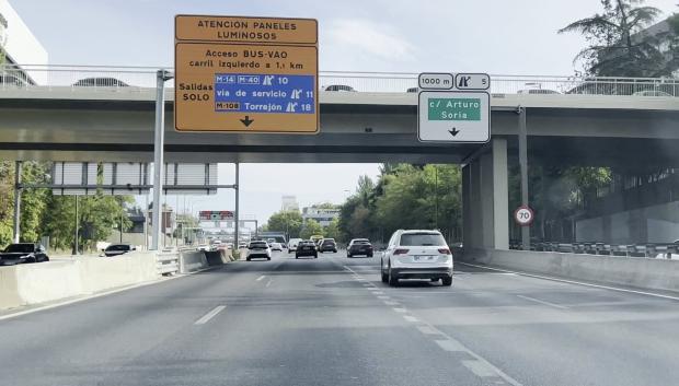 La DGT pretende que los conductores lean esta señal sobre la marcha para saber cómo funciona