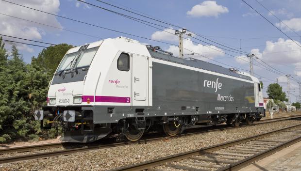 Tren de Renfe Mercancías.

REMITIDA / HANDOUT por RENFE
Fotografía remitida a medios de comunicación exclusivamente para ilustrar la noticia a la que hace referencia la imagen, y citando la procedencia de la imagen en la firma
31/1/2024
