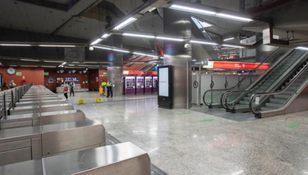 Por su situación, la estación permite un fácil acceso al corazón de la ciudad.