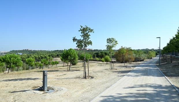 Parque de las Comunidades desde cuyo montículo se puede contemplar una amplia panorámica
