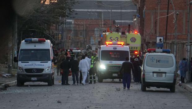 Personal médico atiende en la zona
