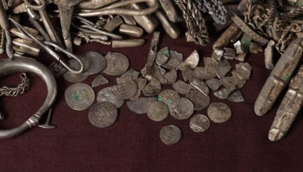 El hallazgo en Rebild reunió unas 700 piezas y fragmentos de plata