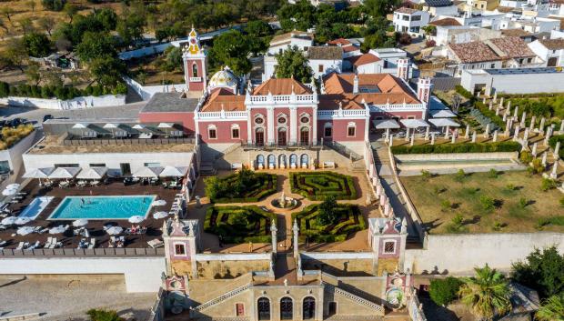 Vista aérea de la Pousada Palacio de Estoi, en el Algarve